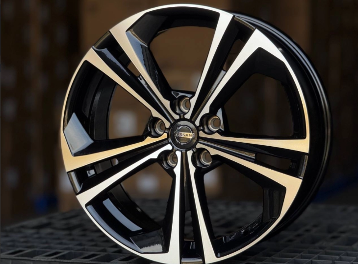 Литые диски Nissan H3246F FlowForming 18, 5x114.3, GLOSS BLACK FACE (ET: 43, DIA: 66.1, W: 7.5)