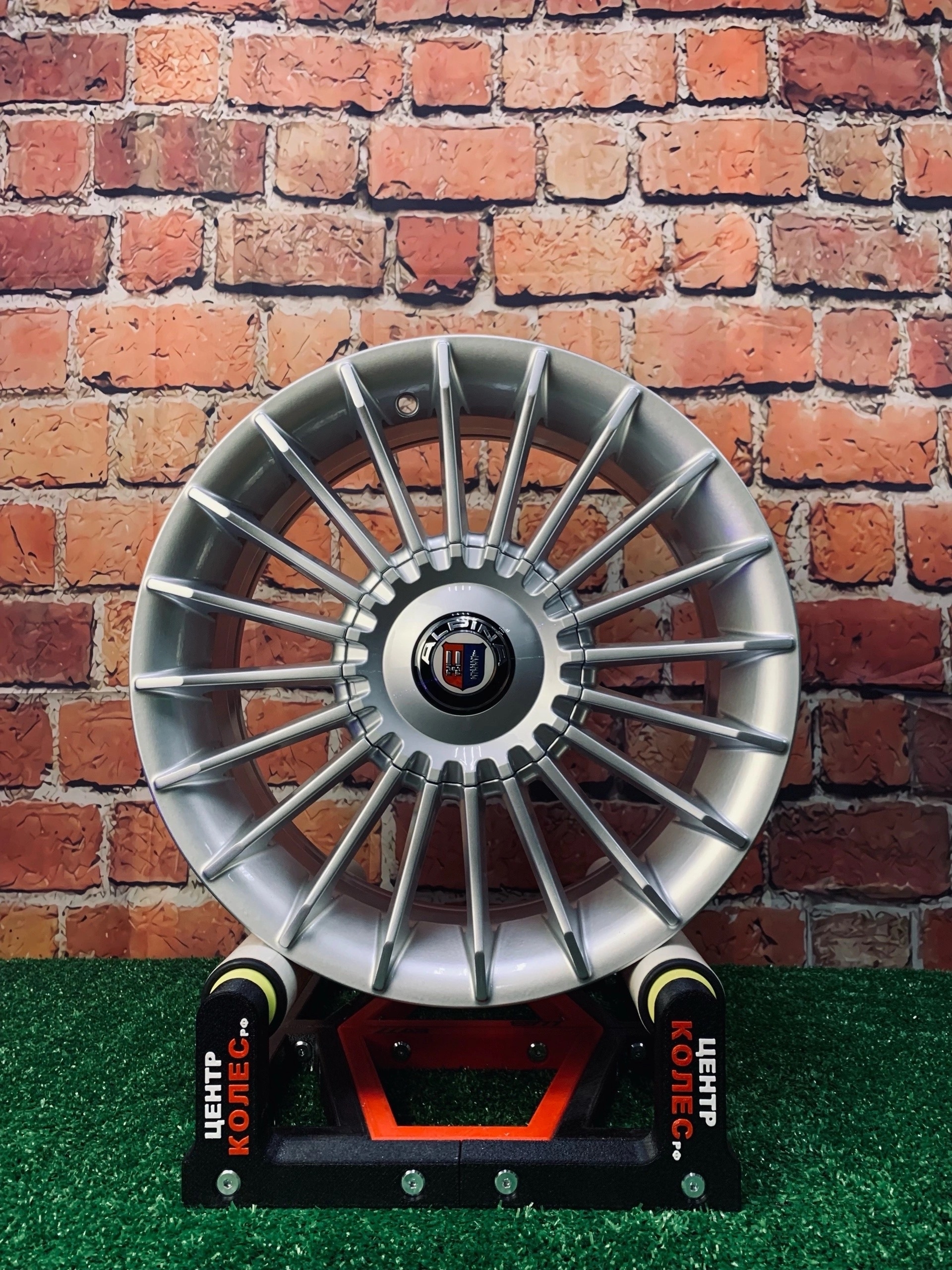 Alpina 15 j6.5 4/100 et35 dia67.1 Silver