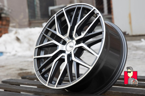 Комплект дисков Vossen EVO5 18x8 et35 5x114.3