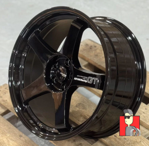 Комплект дисков Advan GT 18x8.5 et40 5x100 d73.1